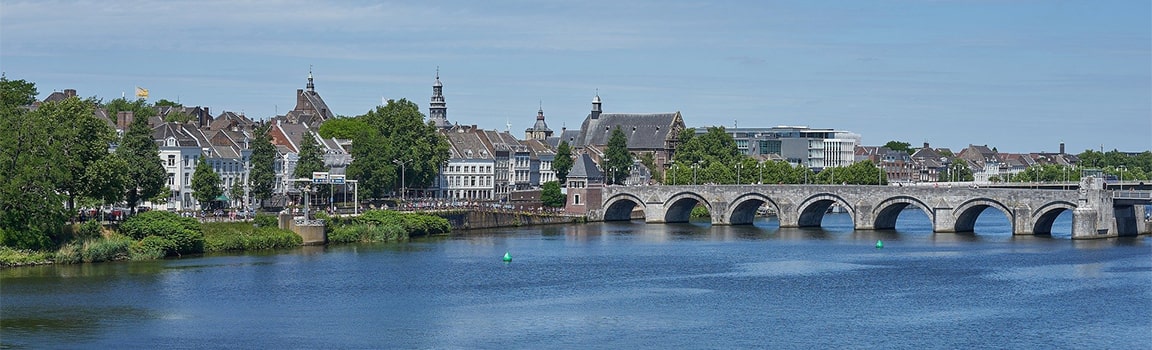 Vorwahl: +3143 - 3020618 Maastricht, Niederlande